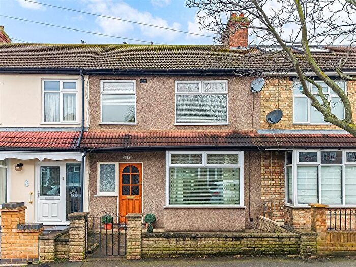 3 Bedroom Property For Sale In Tufton Road, Chingford, E4