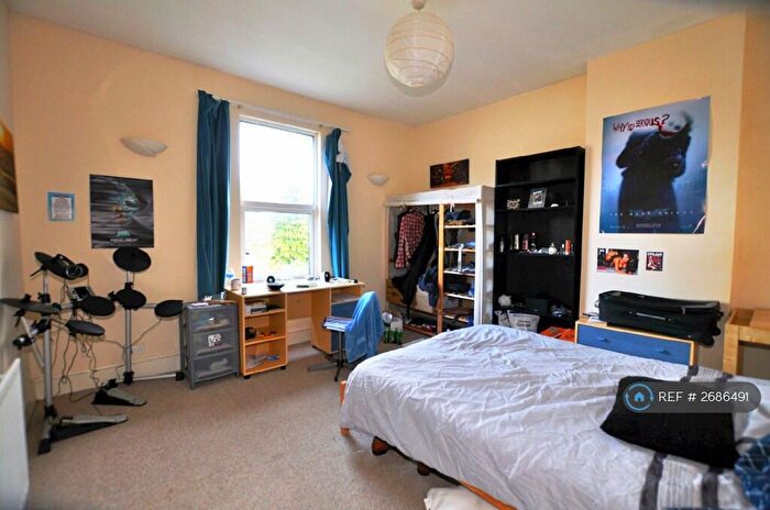 6 Bedroom Semi-Detached House To Rent In Brentry Road, Bristol, BS16