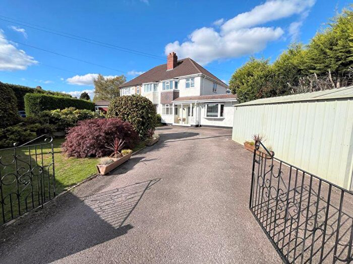 4 Bedroom Semi-Detached House For Sale In Bridle Lane, Streetly, Sutton Coldfield, B74
