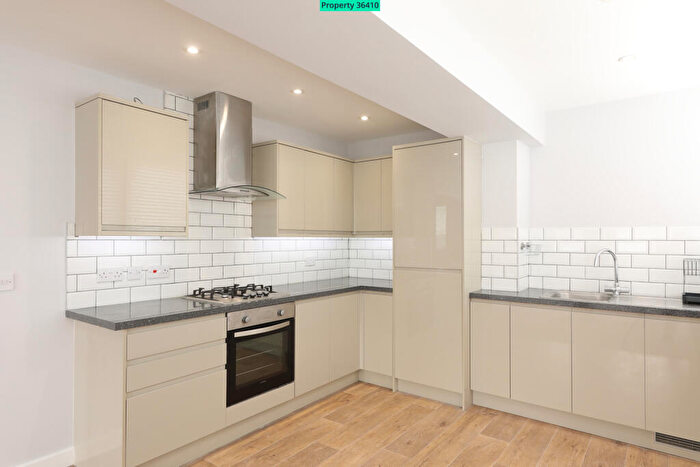 2 Bedroom Flat To Rent In Flat, - Snargate Street, Dover, CT17