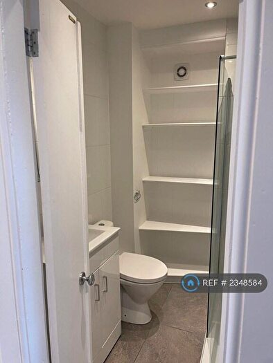 1 Bedroom Flat To Rent In Fergus Drive, Glasgow, G20