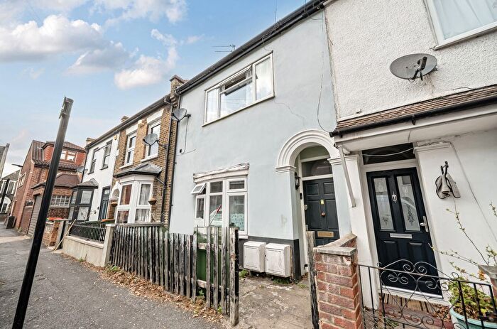 1 Bedroom Flat For Sale In Heyworth Road, Stratford, E15