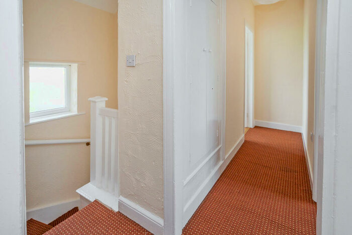 3 Bedroom Terraced House For Sale In Green Lane, Doncaster, DN6