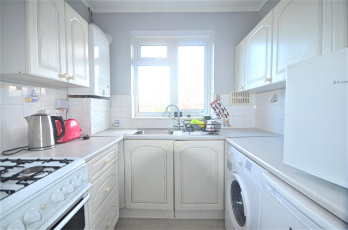 2 Bedroom Maisonette For Sale In Dryden Close, Ilford, IG6