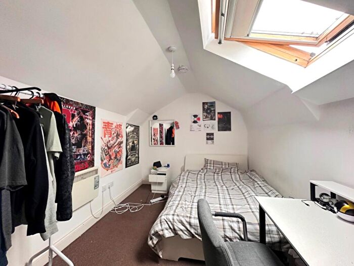 3 Bedroom Flat To Rent In Bedford Place, Southampton, Hampshire, SO15