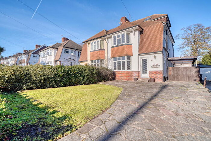 4 Bedroom Semi Detached House For Sale In Mead Way, Bromley, BR2