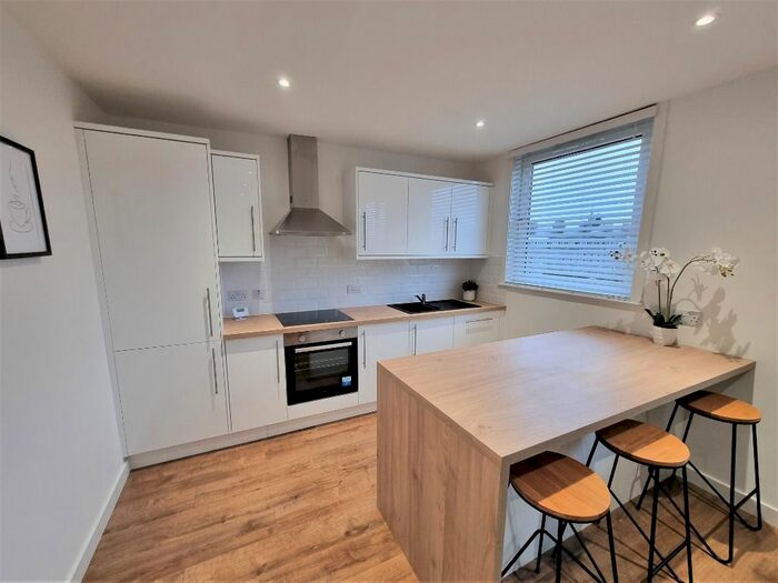 2 Bedroom Flat To Rent In Broomhill Road, West End, Aberdeen, AB10