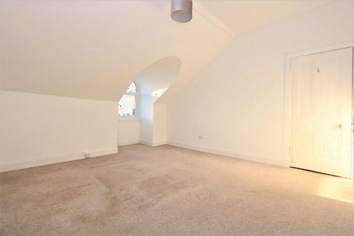 2 Bedroom Flat To Rent In Cleveden Crescent, Glasgow, Glasgow City, G12