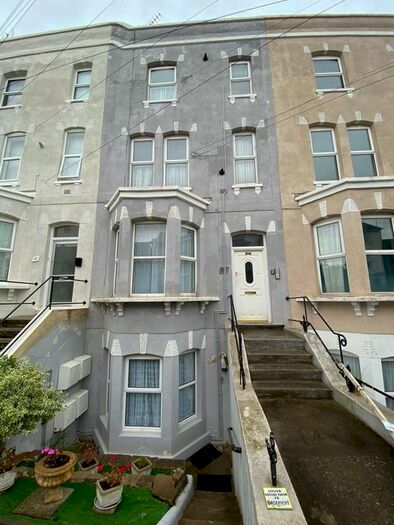1 Bedroom Flat To Rent In Crescent Road, Ramsgate, CT11