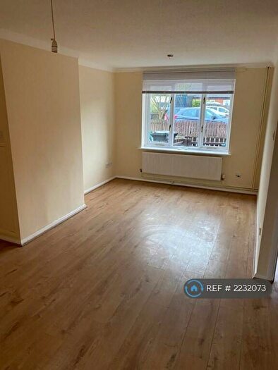 3 Bedroom Semi-Detached House To Rent In East View, Langwith, Mansfield, NG20