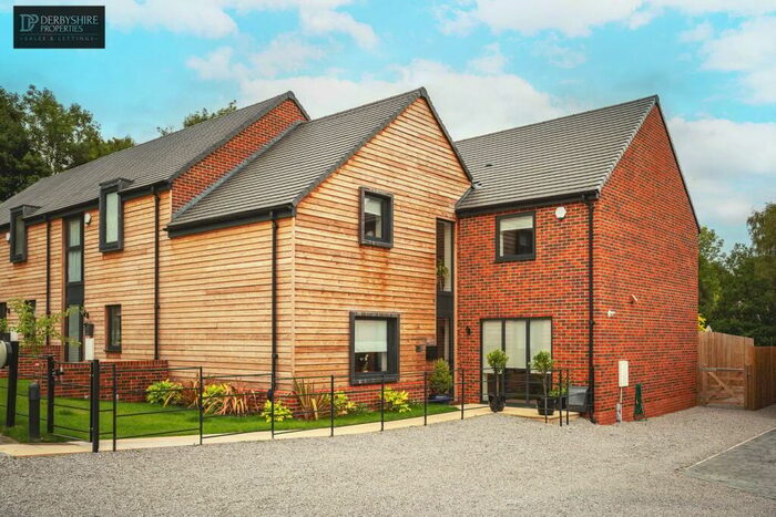 4 Bedroom House For Sale In Matlock Road, Ambergate, Belper, DE56