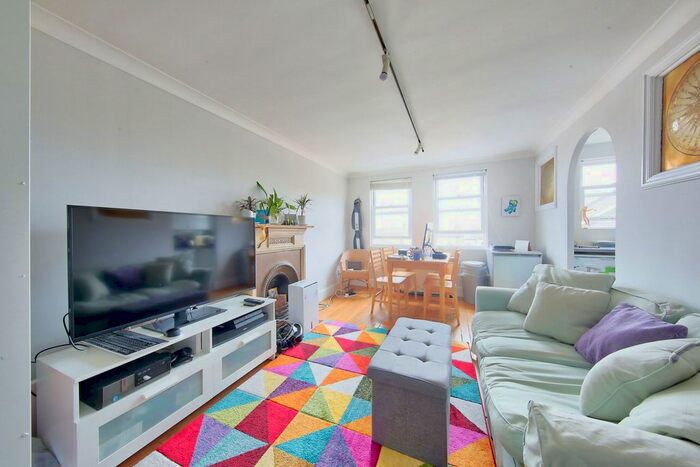 1 Bedroom Flat To Rent In Bloomsbury Place, Wandsworth, SW18