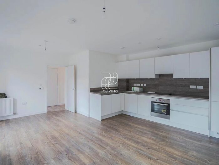 3 Bedroom Flat To Rent In Ron Leighton Way, London, E6