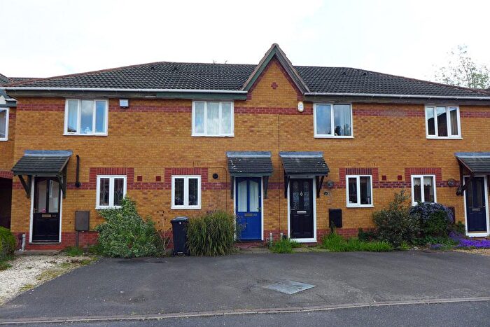 2 Bedroom Town House To Rent In Richardson Drive, Wollaston, Stourbridge, DY8