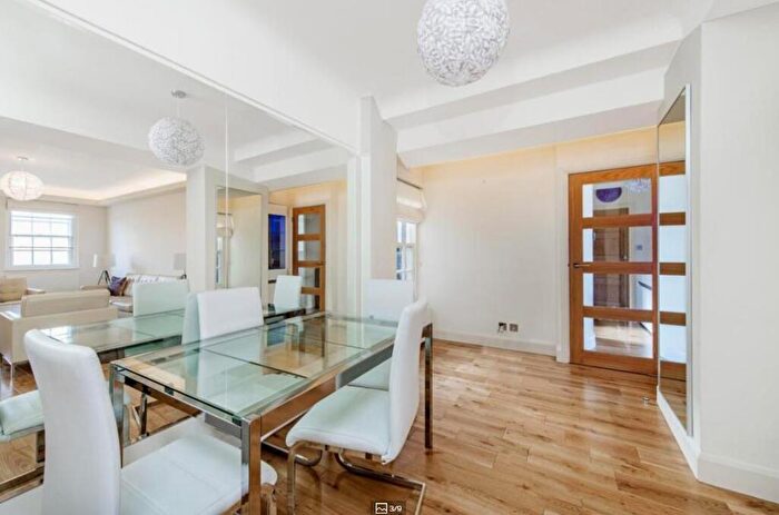2 Bedroom Apartment To Rent In Allsop Place, Marylebone, London, NW1