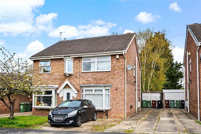 3 Bedroom House To Rent In Fieldway Avenue, Rodley, Leeds, West Yorkshire, LS13