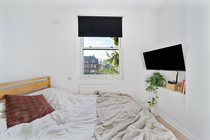 6 Bedroom House To Rent In Queens Road, Peckham, SE15