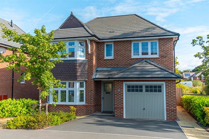 3 Bedroom Detached House For Sale In Rook Crescent, Leyland, PR25
