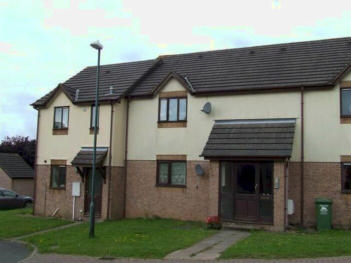 1 Bedroom Flat To Rent In Westfield Court, Cinderford, GL14