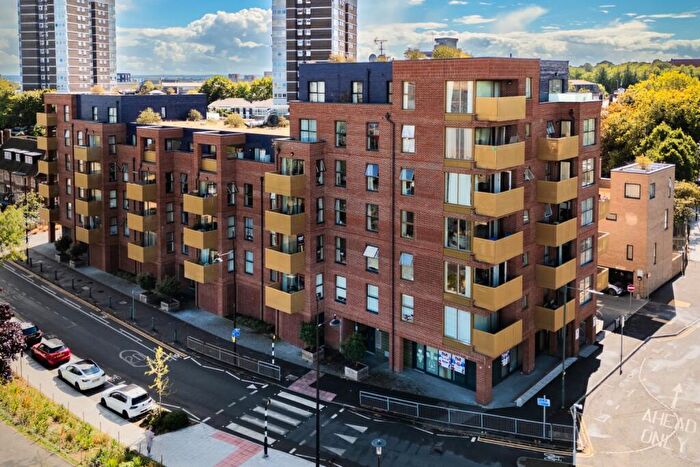 2 Bedroom Flat For Sale In Gala Court, Erith High Street, Riverside Development, Erith, DA8