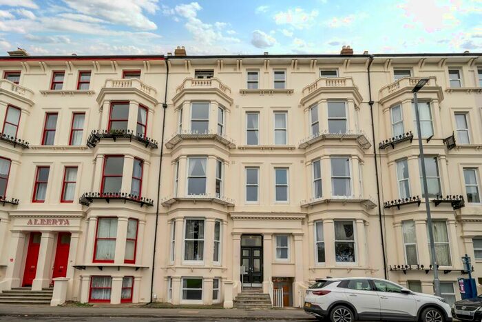 2 Bedroom Flat To Rent In Western Parade, Southsea, PO5