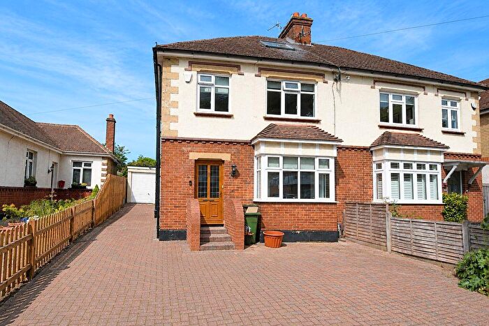 3 Bedroom Semi-Detached House For Sale In Sandling Lane, Maidstone, ME14