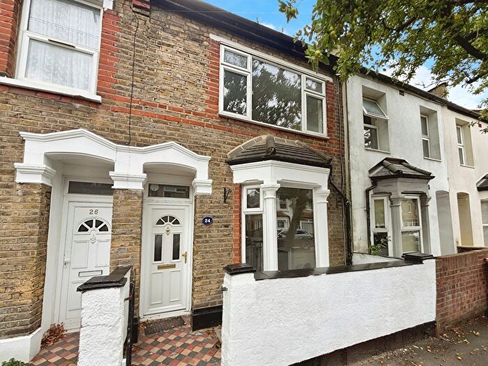 2 Bedroom Terraced House To Rent In Brock Road, London, E13