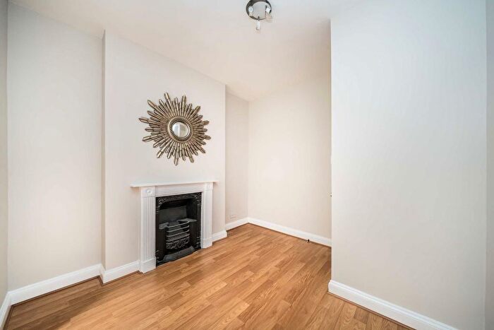 1 Bedroom Flat For Sale In Marchmont Street, Bloomsbury, WC1N