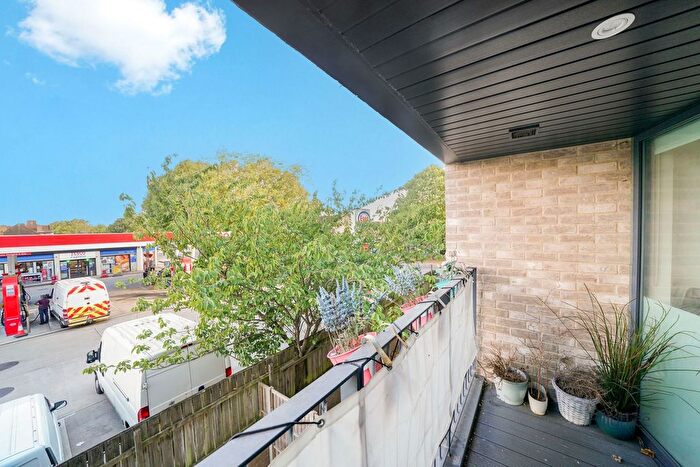 1 Bedroom Flat For Sale In Alexandra Avenue, Emporium Court, HA2