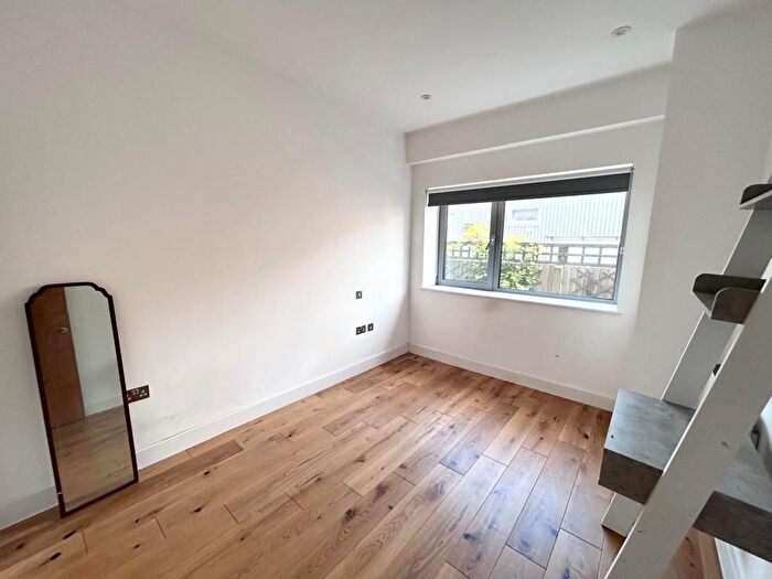 1 Bedroom Flat To Rent In Henley-On-Thames, Oxfordshire, RG9