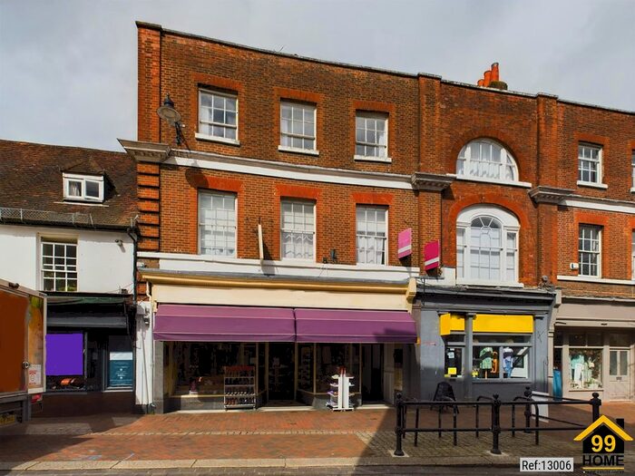 1 Bedroom Flat To Rent In High Street, Godalming, Waverley, GU7