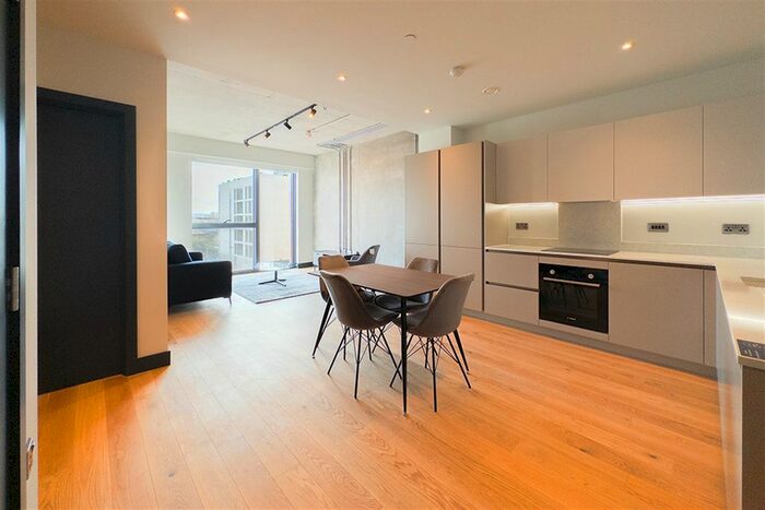 2 Bedroom Flat To Rent In Addington Street, Manchester, M4