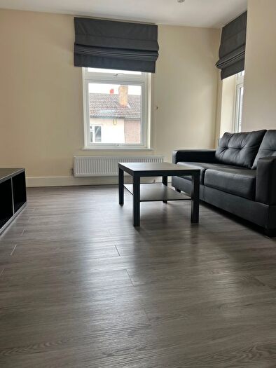1 Bedroom Flat To Rent In Central Croydon, CR0