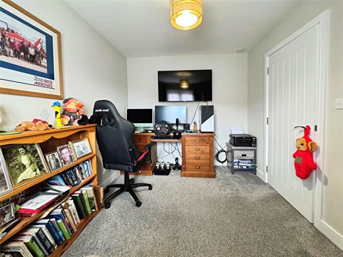 2 Bedroom Bungalow For Sale In Parkgate Corner, Little Clacton, Clacton-on-Sea, CO16