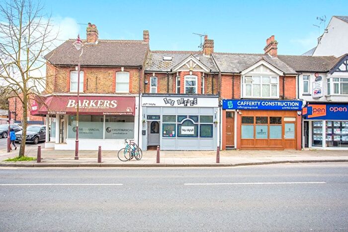 2 Bedroom Flat To Rent In Watling Street, Radlett, Hertfordshire, WD7