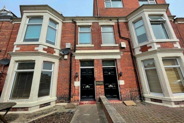 5 Bedroom Maisonette To Rent In Park Parade, Whitley Bay, NE26
