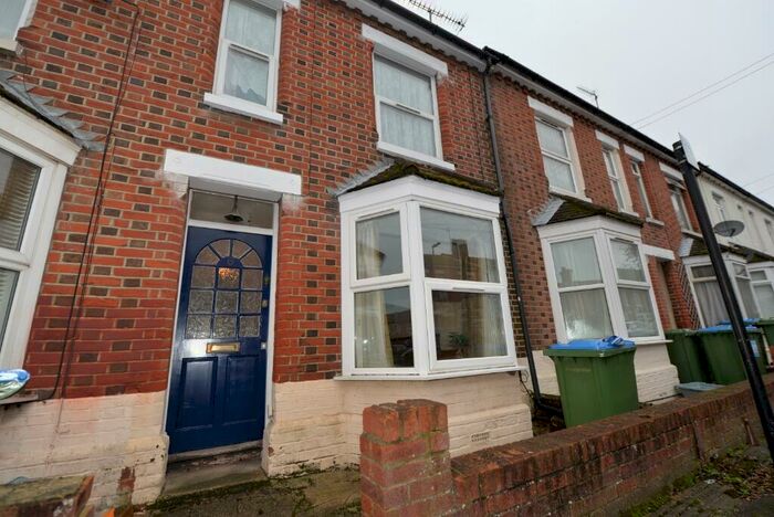 3 Bedroom Terraced House To Rent In Burton Road, Southampton, SO15