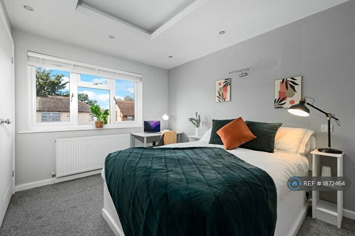 4 Bedroom Terraced House To Rent In Thorpe Road, Northampton, NN4