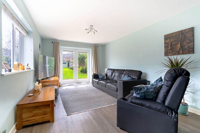2 Bedroom Detached Bungalow For Sale In Broad Lane, Cottenham, CB24