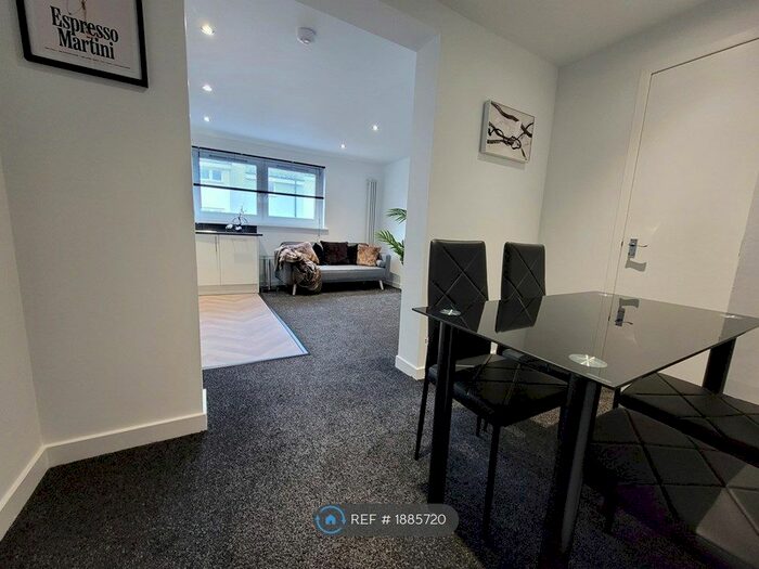 3 Bedroom Flat To Rent In Modern Stylish Executive Style, Aberdeen, AB24