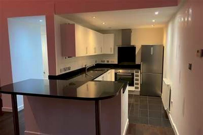3 Bedroom Flat To Rent In Hatton Garden, L3