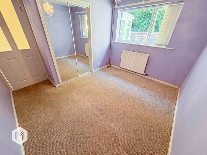 2 Bedroom Bungalow For Sale In Flaxley Close, Birchwood, Warrington, Cheshire, WA3