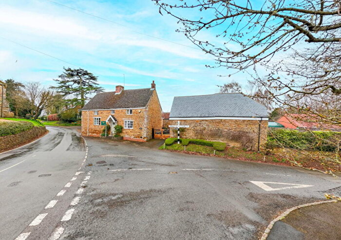 5 Bedroom Detached House For Sale In Main Street, Hannington, NN6