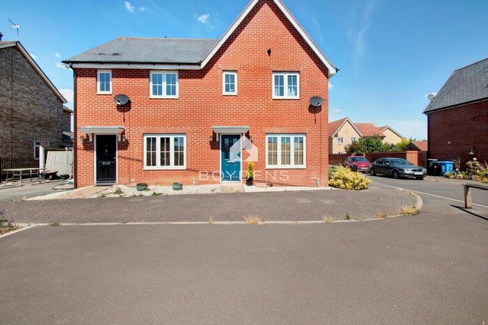 3 Bedroom Semi-Detached House To Rent In Radiator Road, Great Cornard, Sudbury, CO10