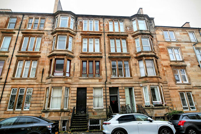 2 Bedroom Flat To Rent In Dixon Avenue, Govanhill, G42