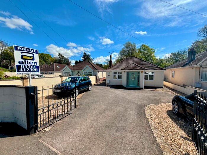 3 Bedroom Detached Bungalow For Sale In Hallatrow Hill, Hallatrow, Bristol, BS39