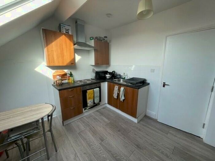 2 Bedroom Flat To Rent In Heaton Park Road, Heaton, NE6
