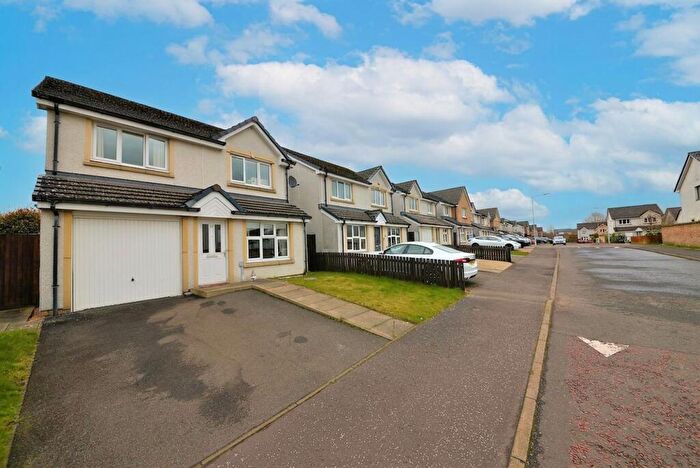 4 Bedroom Detached House For Sale In Lochty Court, Kinglassie, KY5