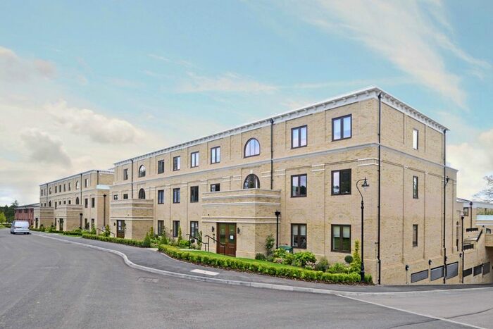 2 Bedroom Flat To Rent In Hampton Road, Stanmore, HA7