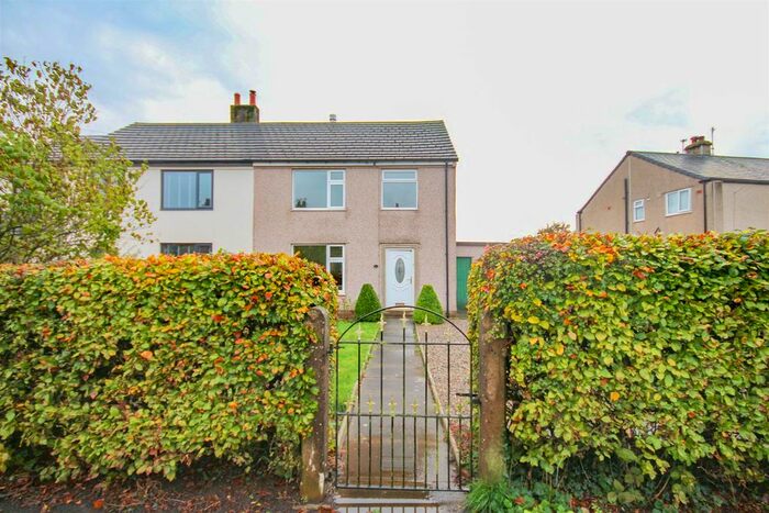 3 Bedroom Semi-Detached House To Rent In Queensway, Waddington, Clitheroe, BB7